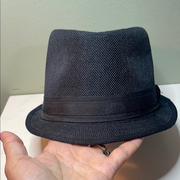 Stylish Black Fedora Hat - Picture 4 of 5